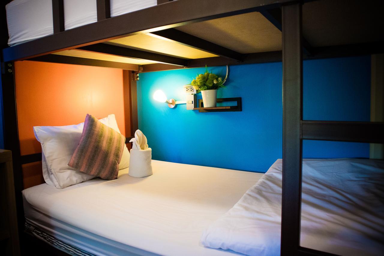 Tawan Bed Club Hostel Chiang Mai Luaran gambar