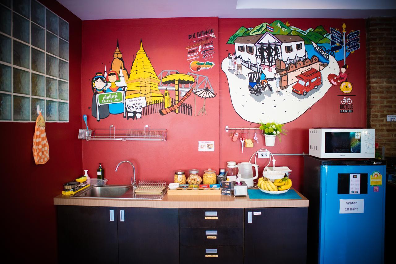 Tawan Bed Club Hostel Chiang Mai Luaran gambar