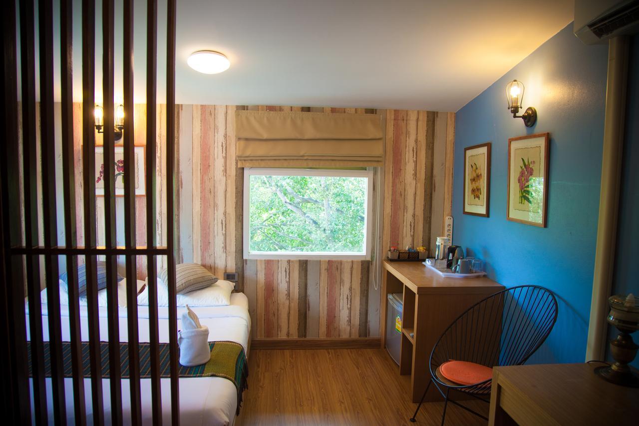 Tawan Bed Club Hostel Chiang Mai Luaran gambar