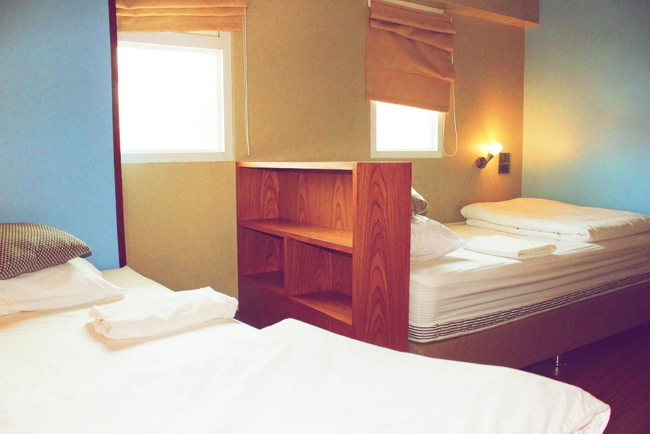 Tawan Bed Club Hostel Chiang Mai Luaran gambar