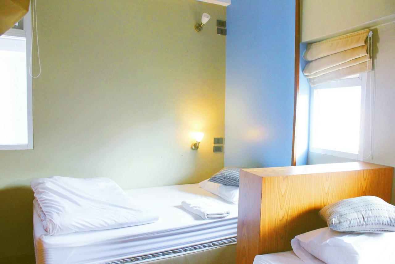 Tawan Bed Club Hostel Chiang Mai Luaran gambar