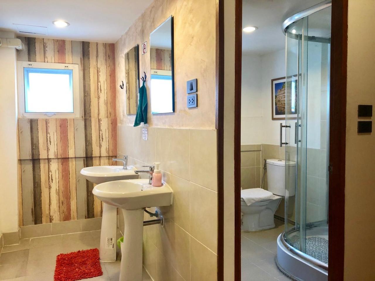 Tawan Bed Club Hostel Chiang Mai Luaran gambar